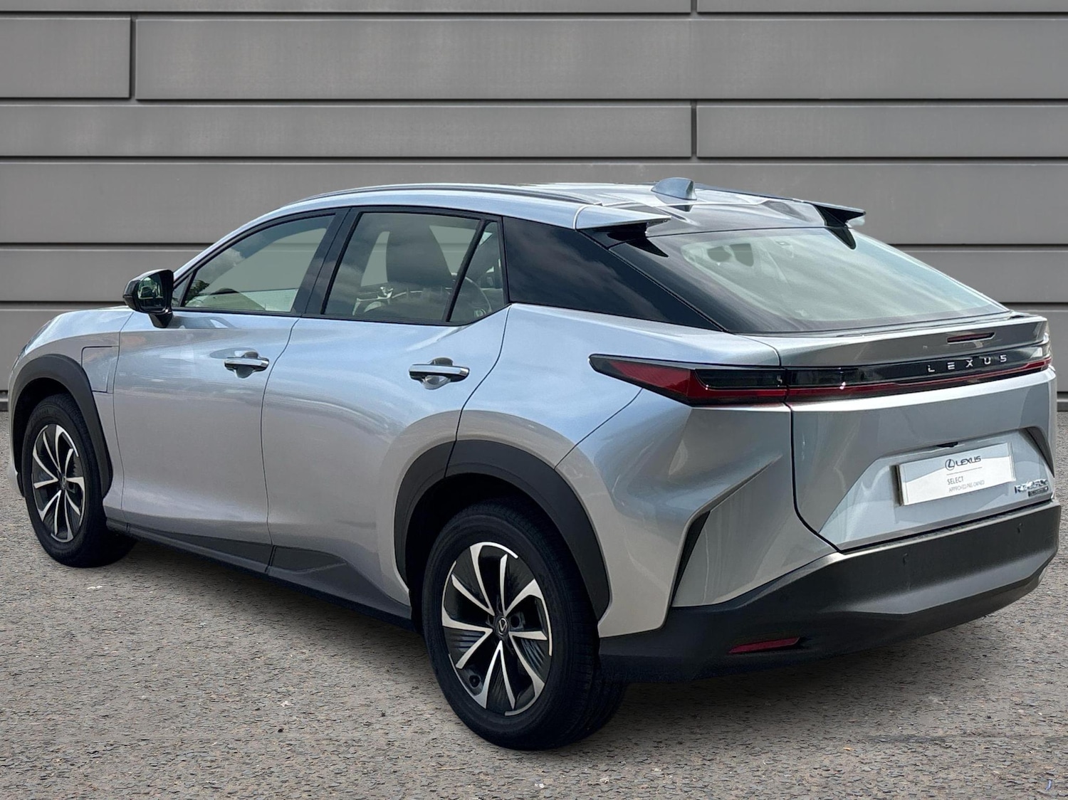 Used Lexus RZ 2025 for sale - 76730613: Photo 3