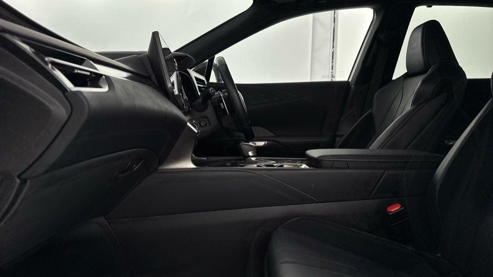 Used Lexus RX 2023 for sale - 76500853: Photo 3