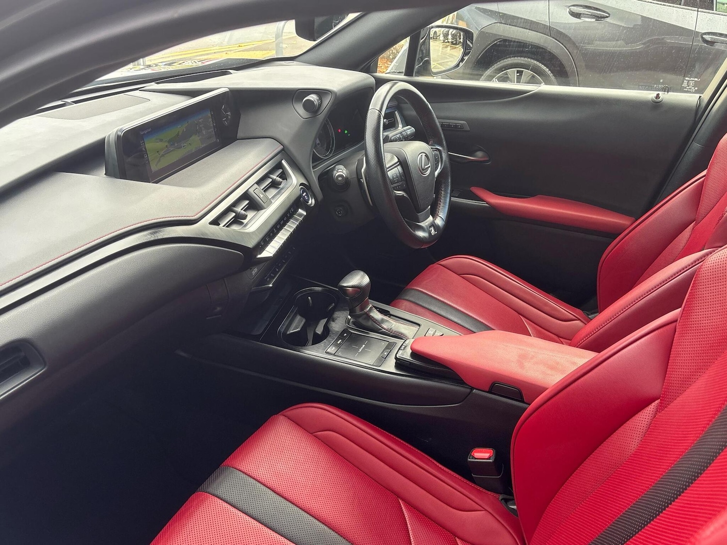 Used Lexus UX 2020 for sale - 76716824: Photo 2