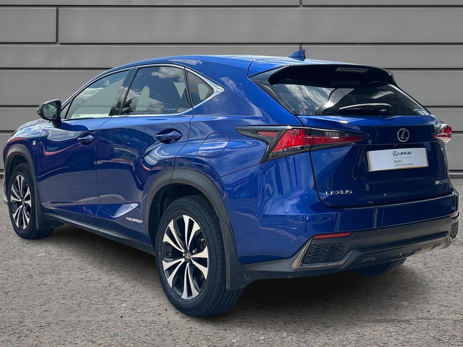 Used Lexus NX 2018 for sale - 76110934: Photo 3