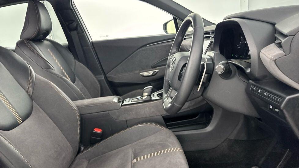 Used Lexus LBX 2025 for sale - 77346400: Photo 17