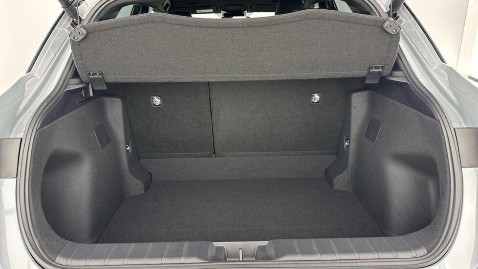 Used Lexus LBX 2025 for sale - 77346400: Photo 19