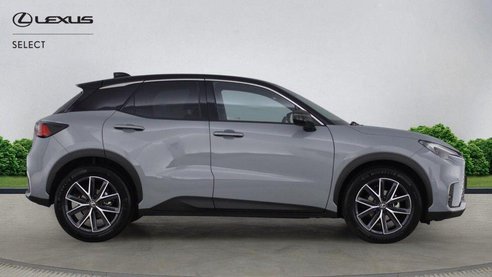 Used Lexus LBX 2025 for sale - 77346400: Photo 8