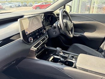 Used Lexus RX 2023 for sale - 76110638: Photo 2