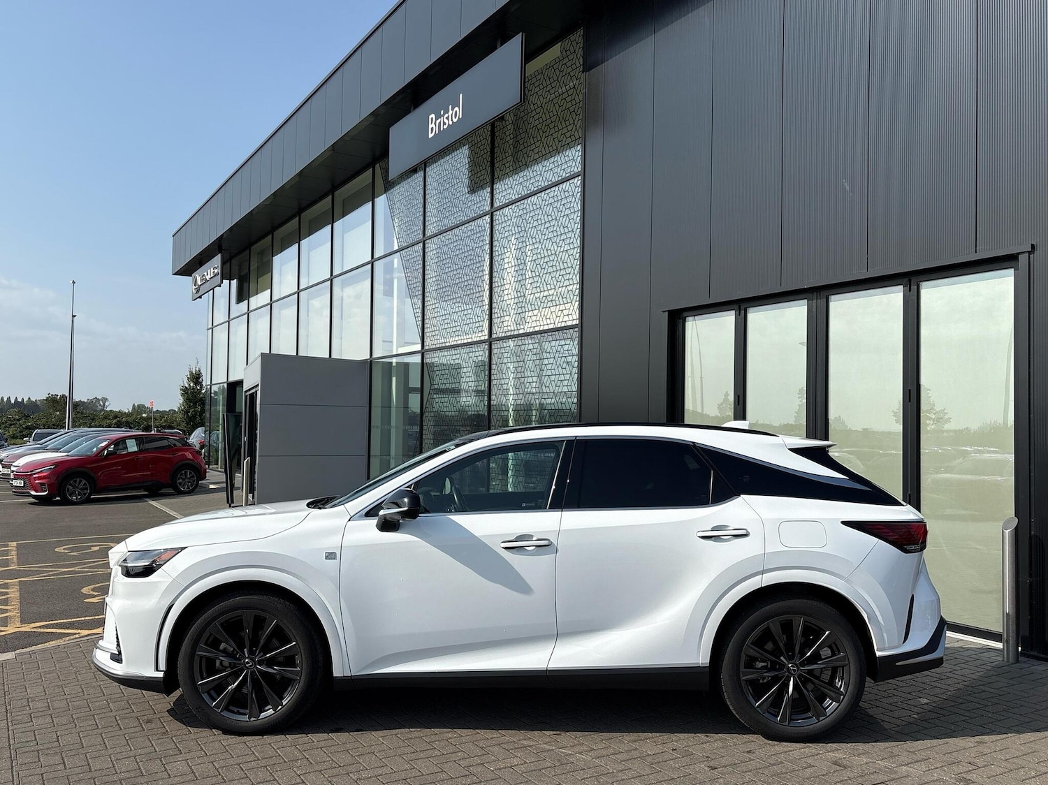 Used Lexus RX 2023 for sale - 76110638: Photo 4