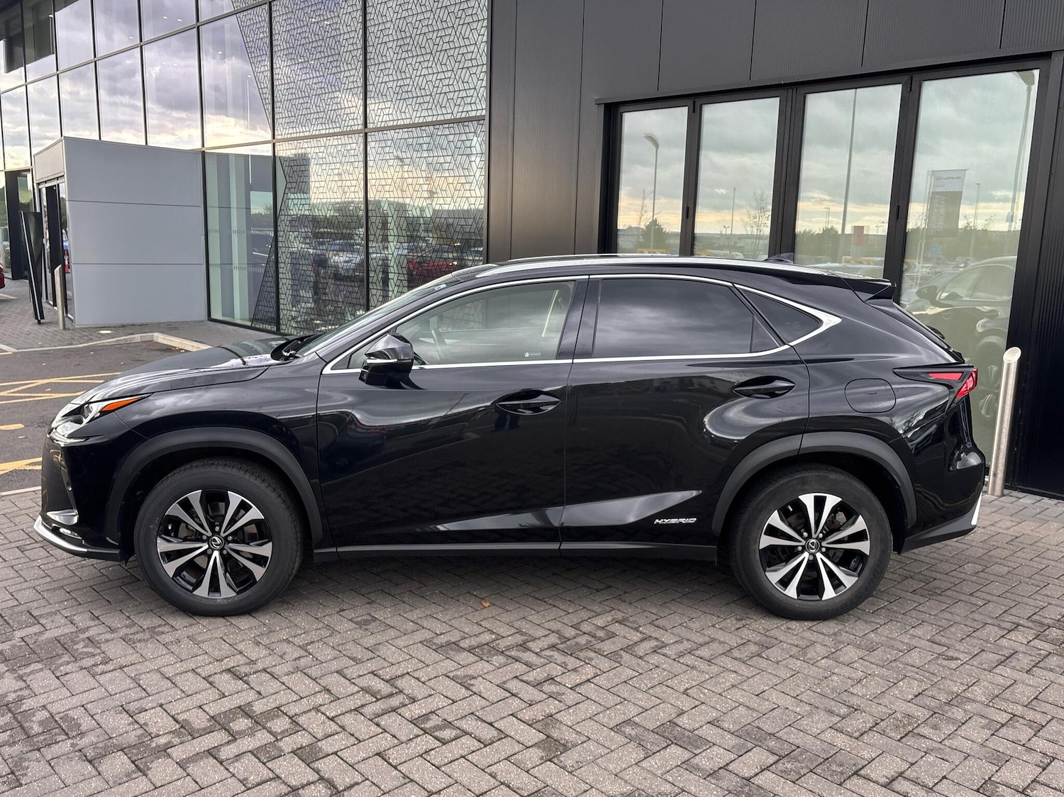 Used Lexus NX 2021 for sale - 76111582: Photo 4
