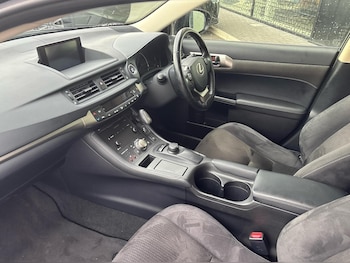 Used Lexus CT 2017 for sale - 76730641: Photo