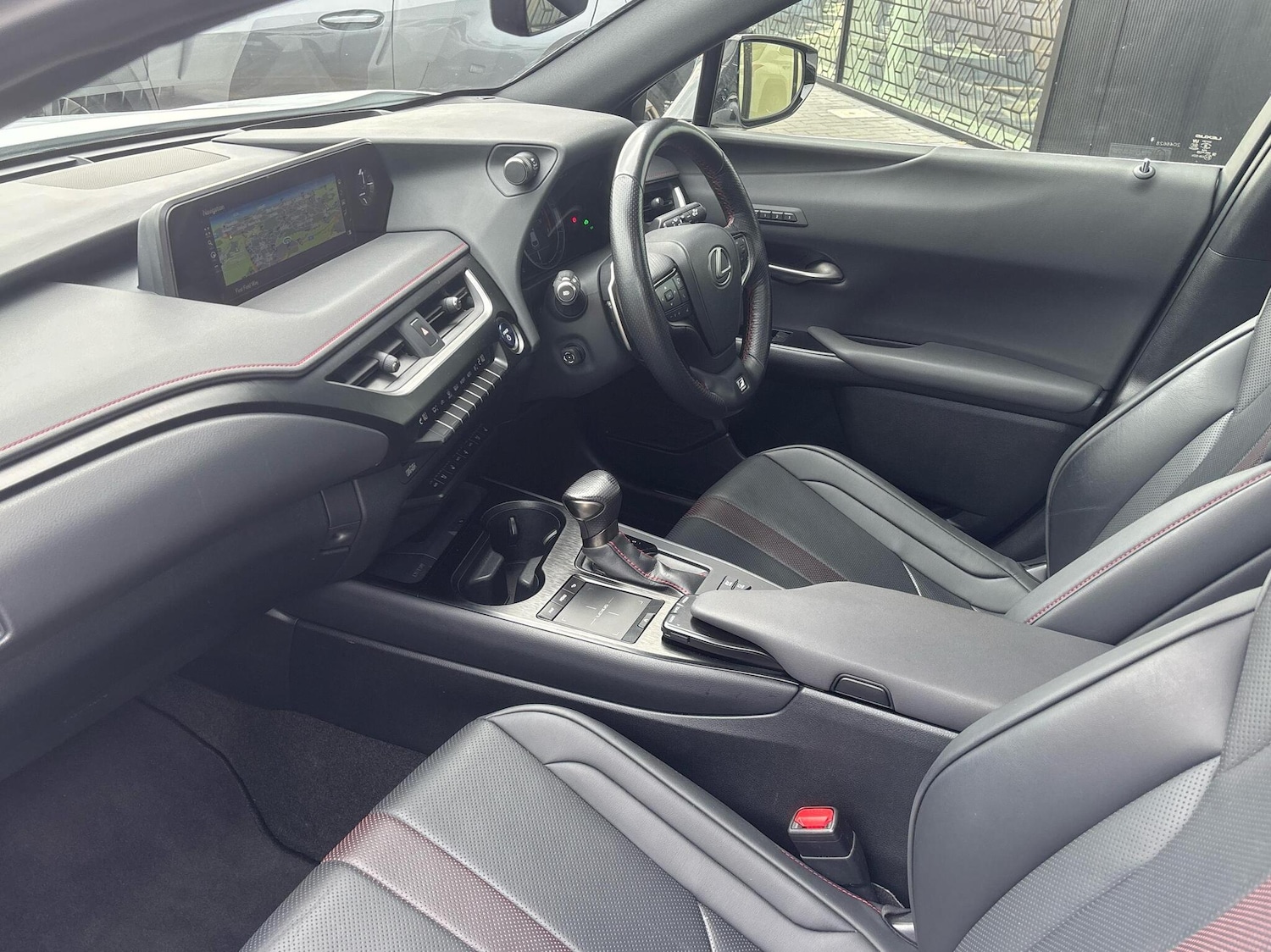 Used Lexus UX 2021 for sale - 76716840: Photo 2