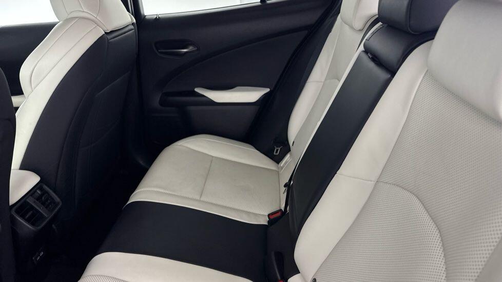 Used Lexus UX 2022 for sale - 77176712: Photo 17