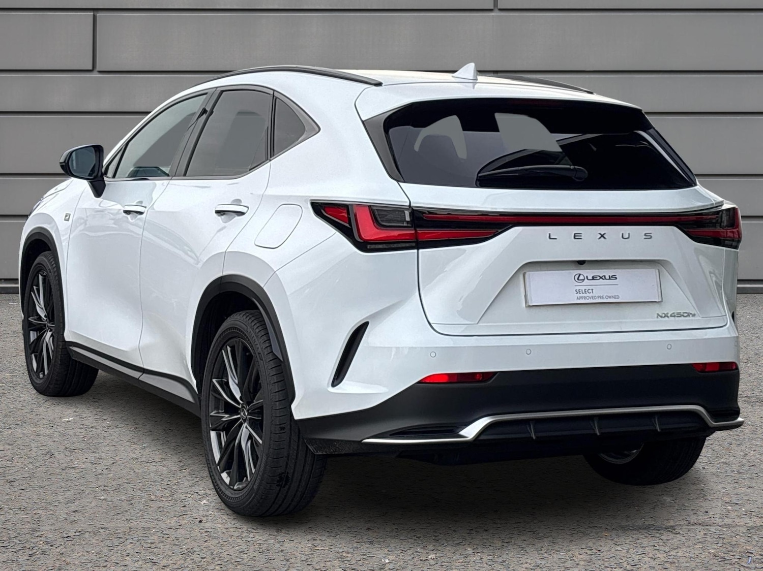 Used Lexus NX 2025 for sale - 76111575: Photo 4
