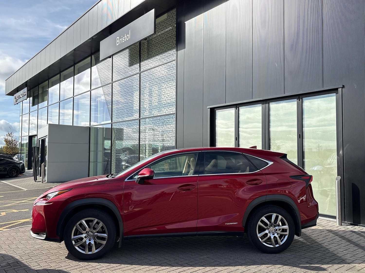 Used Lexus NX 2017 for sale - 76111594: Photo 4