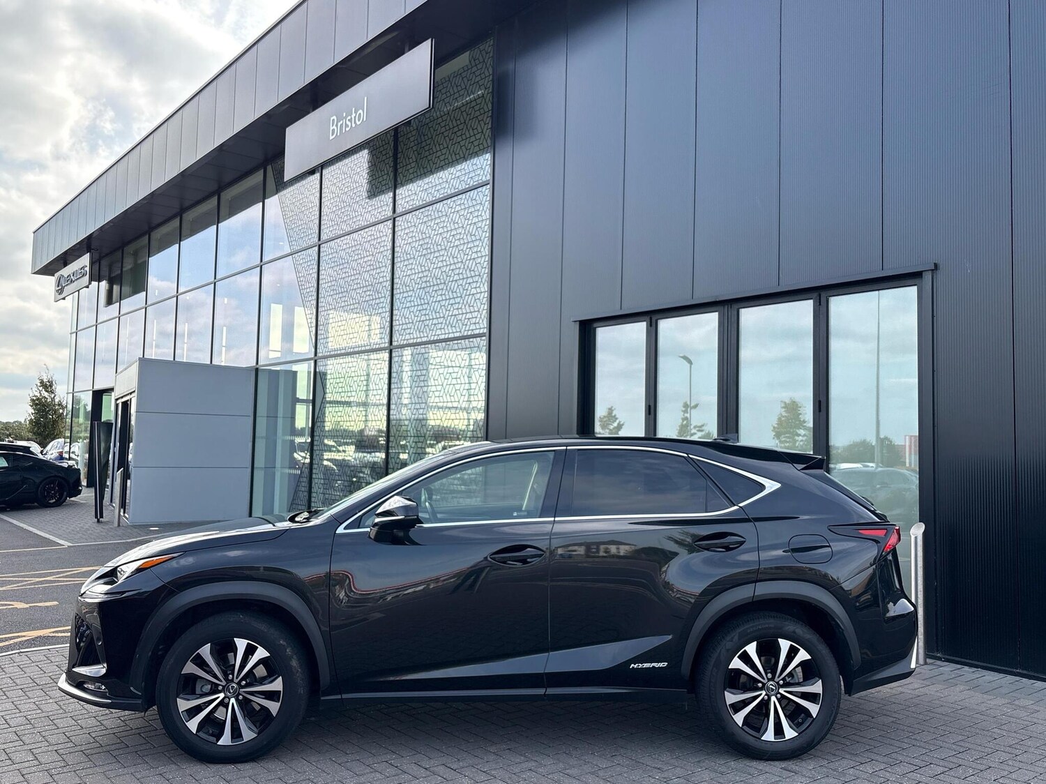 Used Lexus NX 2021 for sale - 76111322: Photo 4