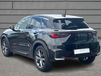 Used Lexus LBX 2024 for sale - 76111088: Photo