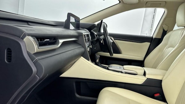 Used Lexus RX 2022 for sale - 76261146: Photo 3