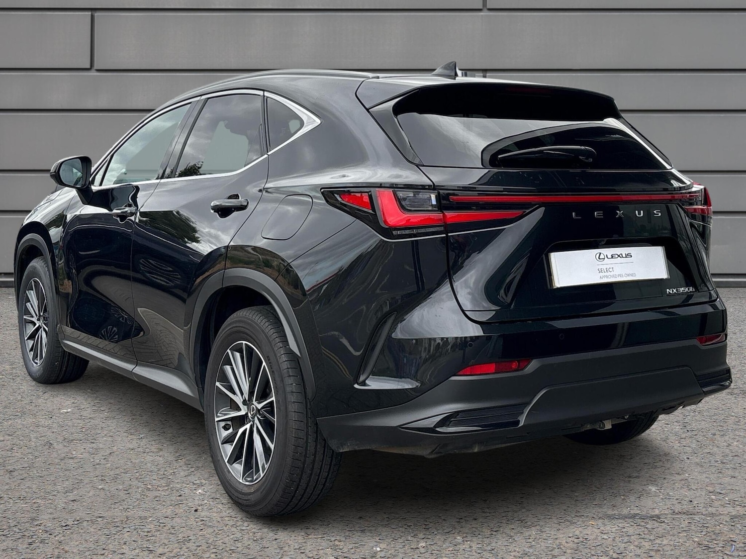Used Lexus NX 2023 for sale - 76500847: Photo 3