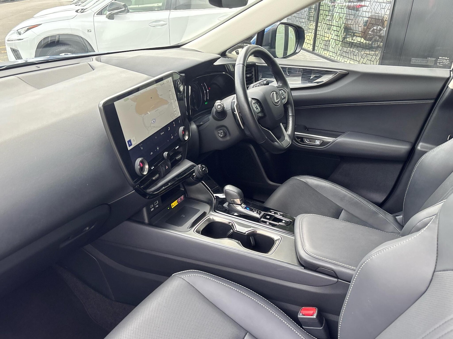 Used Lexus NX 2022 for sale - 76190685: Photo 2