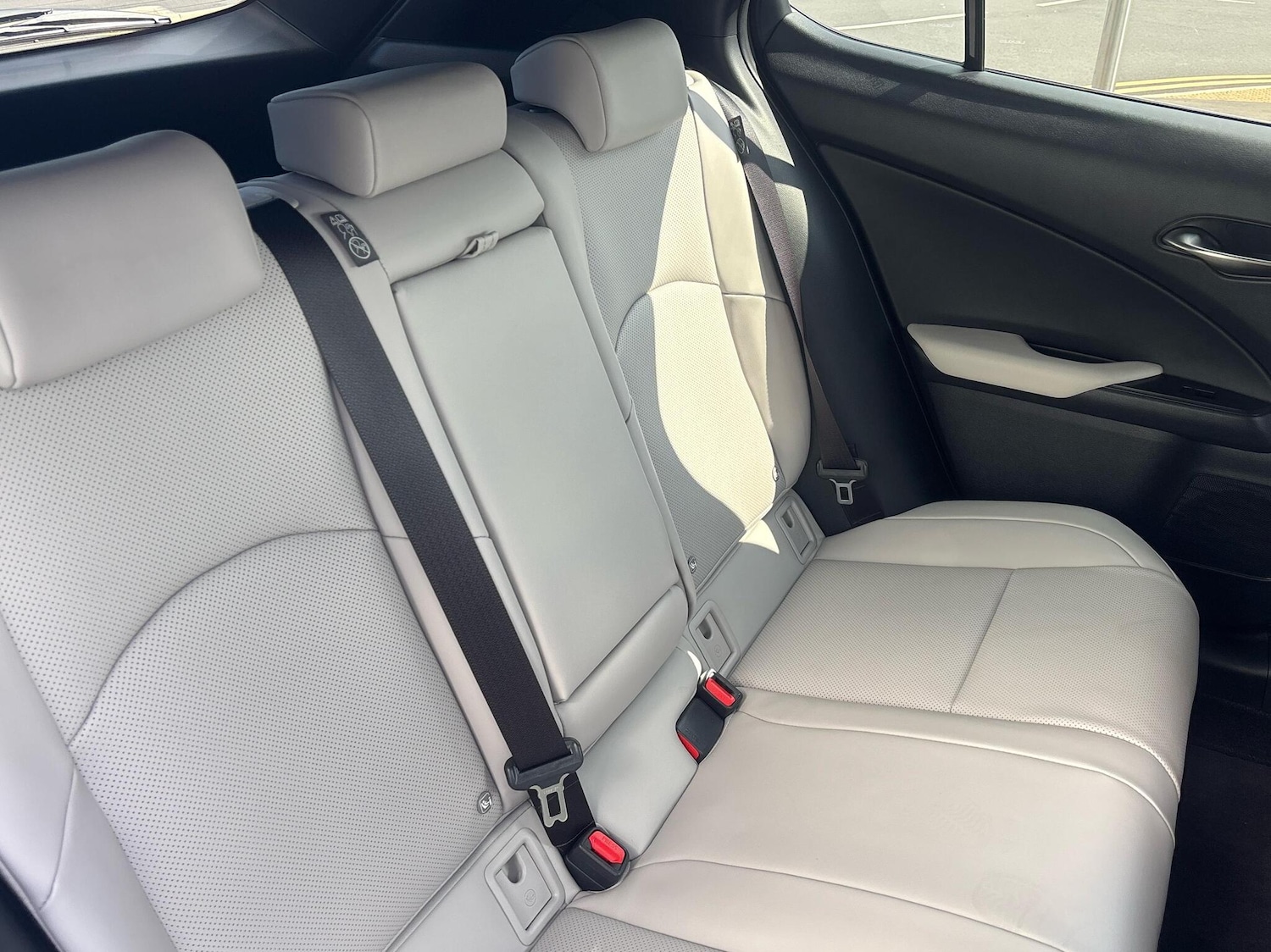 Used Lexus UX 2025 for sale - 76202315: Photo 9