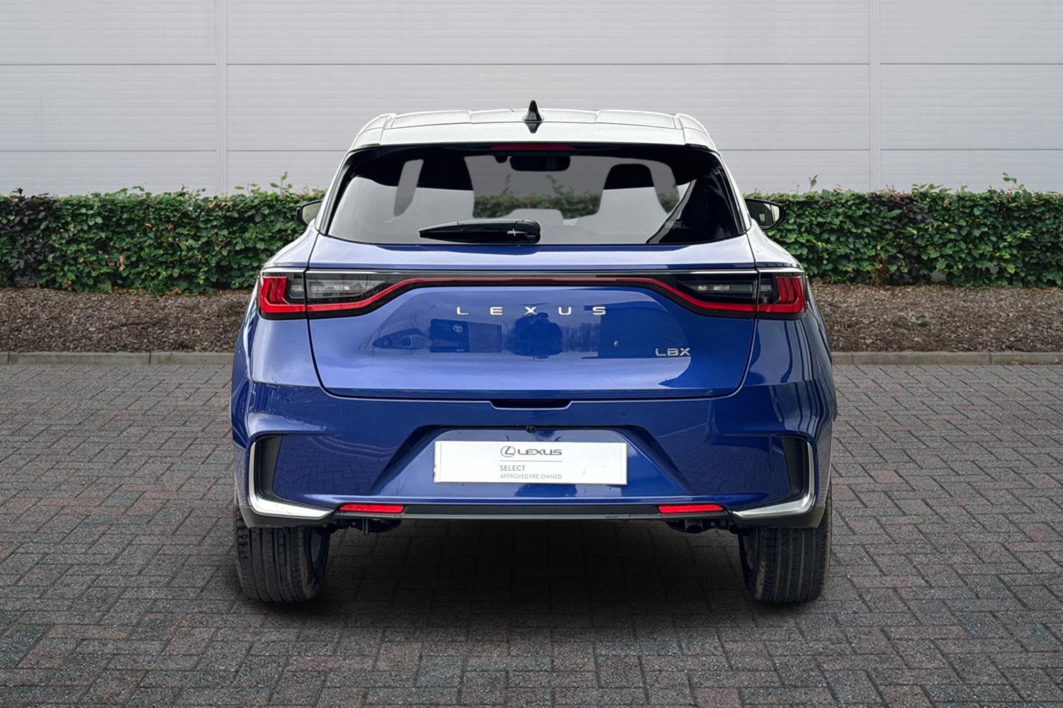 Used Lexus LBX 2025 for sale - 77910642: Photo 4