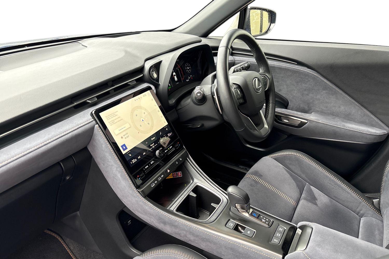 Used Lexus LBX 2025 for sale - 77910642: Photo 7