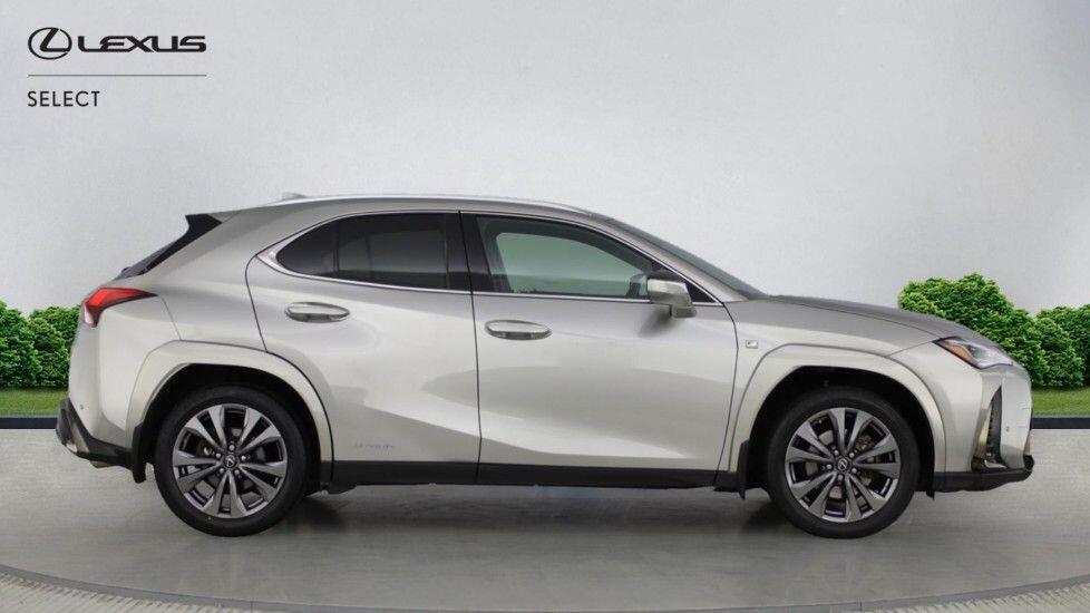 Used Lexus UX 2022 for sale - 76716765: Photo 9
