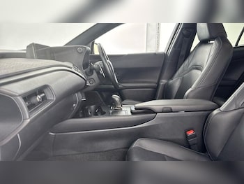 Used Lexus UX 2021 for sale - 75553925: Photo