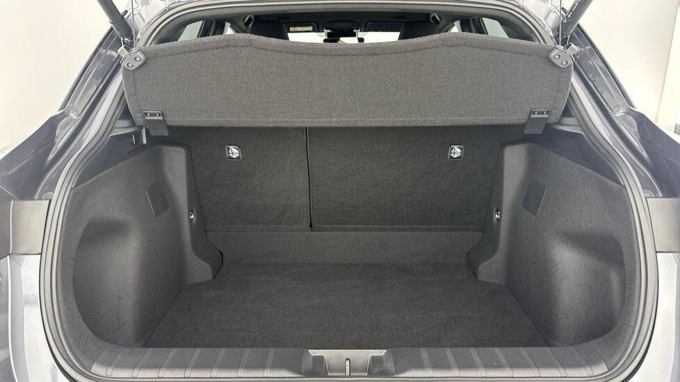 Used Lexus LBX 2025 for sale - 77725384: Photo 19