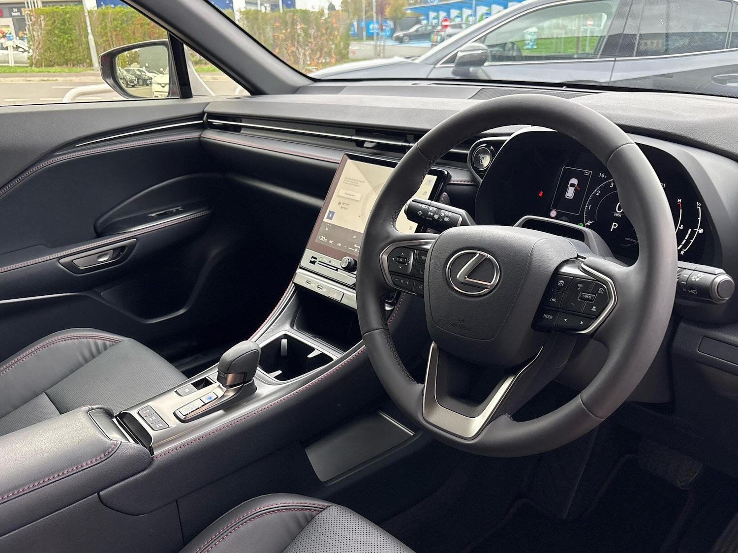 Used Lexus LBX 2024 for sale - 76296940: Photo 6