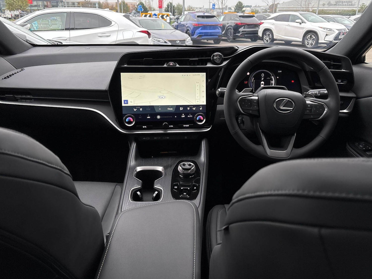 Used Lexus RZ 2024 for sale - 76716701: Photo 12