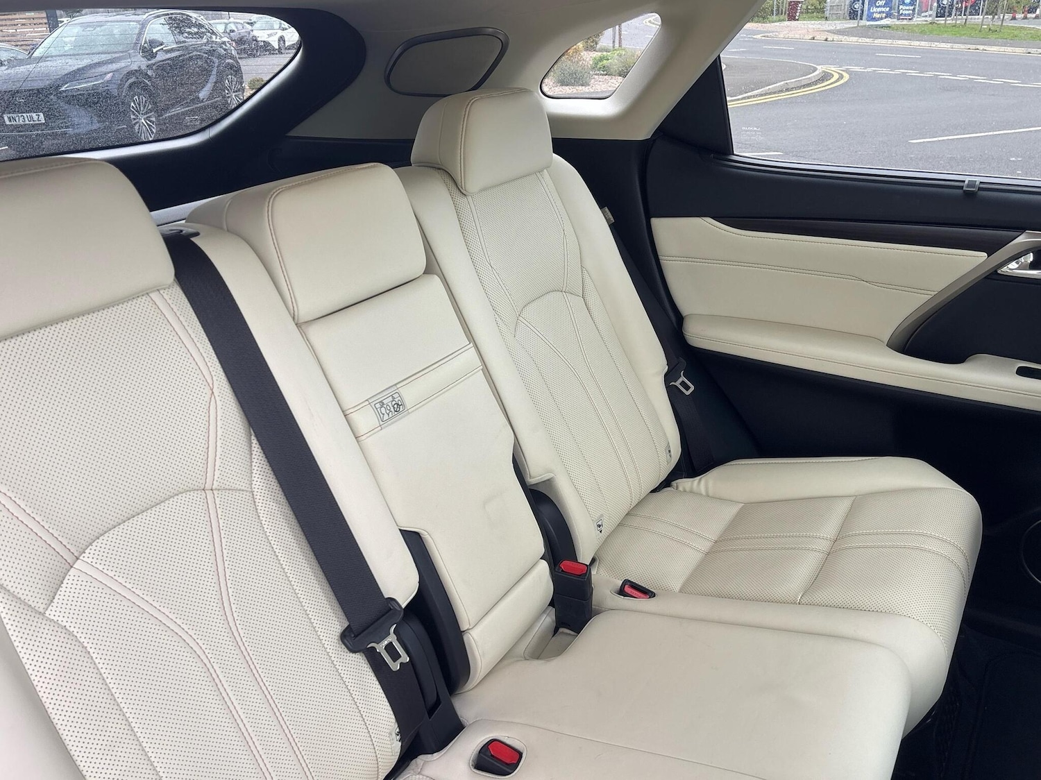 Used Lexus RX 2019 for sale - 76730689: Photo 9