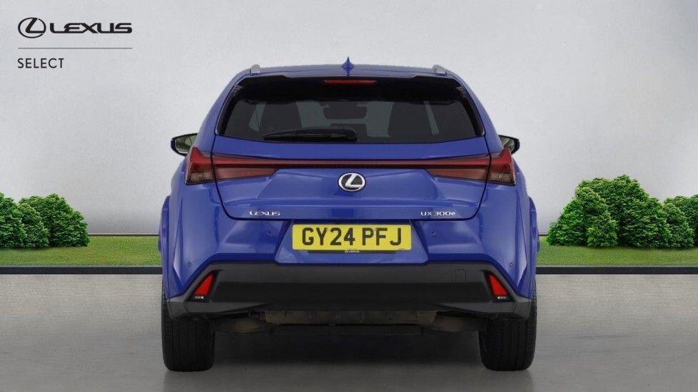 Used Lexus UX 2024 for sale - 76168409: Photo 4