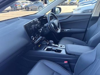 Used Lexus NX 2025 for sale - 76202303: Photo