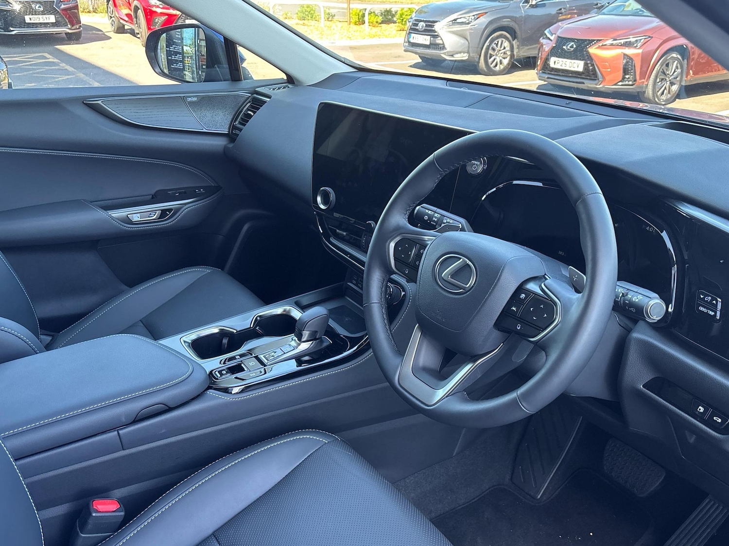 Used Lexus NX 2025 for sale - 76202303: Photo 6