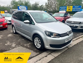 Used Volkswagen Touran 2010 for sale - 78459091: Photo