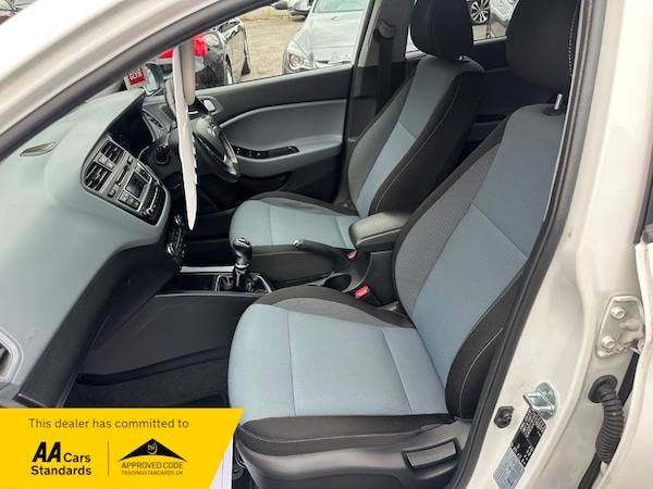 Used Hyundai i20 2016 for sale - 75643196: Photo 20