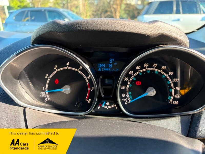 Used Ford Fiesta 2013 for sale - 76643132: Photo 12