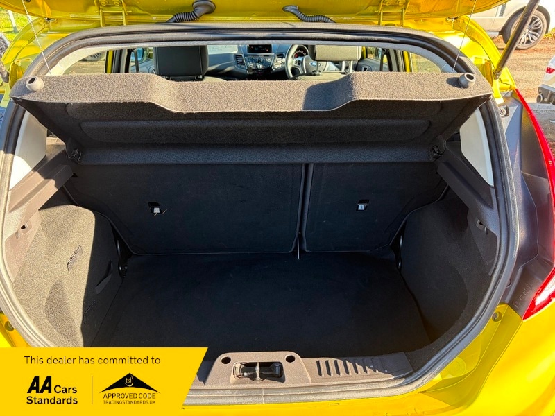 Used Ford Fiesta 2013 for sale - 76643132: Photo 17