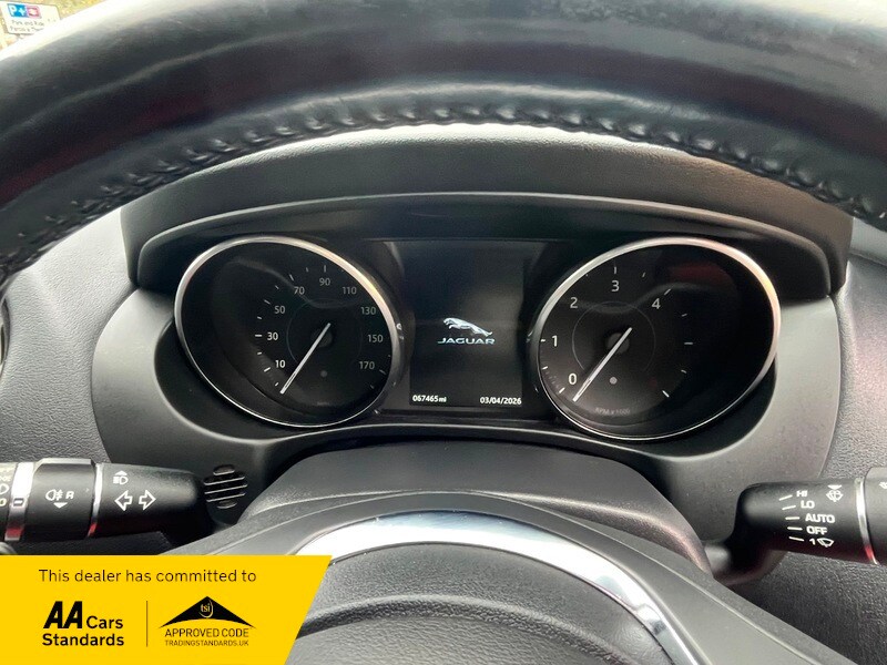 Used Jaguar XE 2016 for sale - 78140938: Photo 15