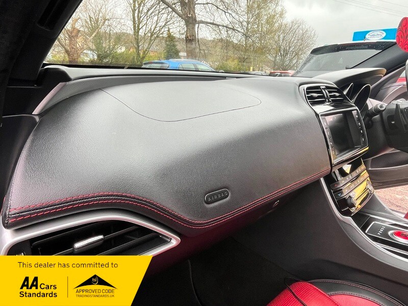 Used Jaguar XE 2016 for sale - 78140938: Photo 24