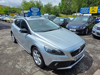 Used Volvo V40 2014 for sale - 78570813: Photo