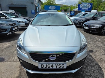 Used Volvo V40 2014 for sale - 78570813: Photo