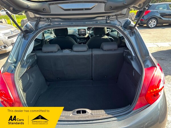 Used Peugeot 208 2012 for sale - 75230807: Photo 15