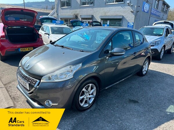 Used Peugeot 208 2012 for sale - 75230807: Photo 8