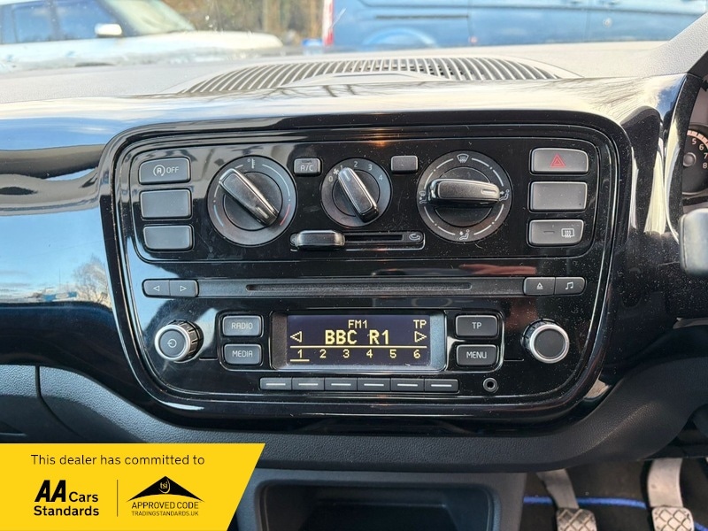 Used Volkswagen up! 2014 for sale - 77027755: Photo 11