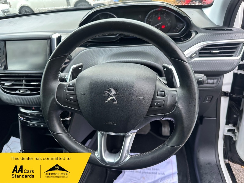 Used Peugeot 2008 2014 for sale - 76407209: Photo 15