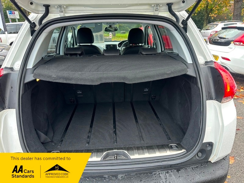 Used Peugeot 2008 2014 for sale - 76407209: Photo 17