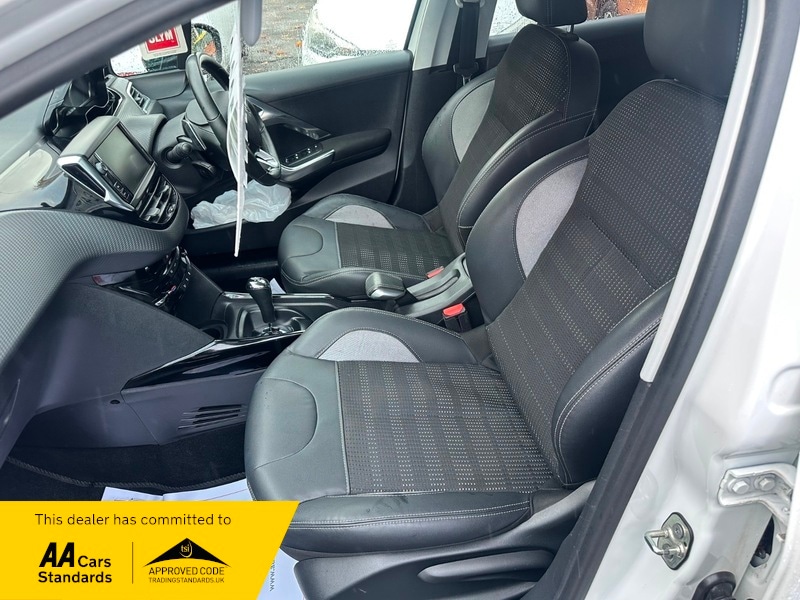 Used Peugeot 2008 2014 for sale - 76407209: Photo 19