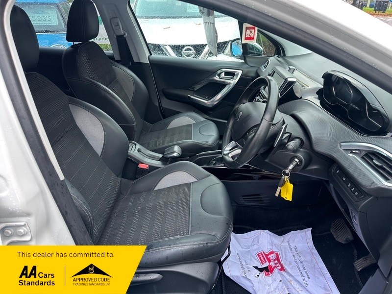 Used Peugeot 2008 2014 for sale - 76407209: Photo 9