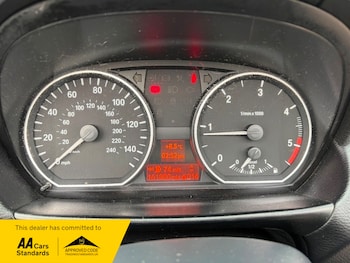 Used BMW 1 Series 2011 for sale - 77781210: Photo