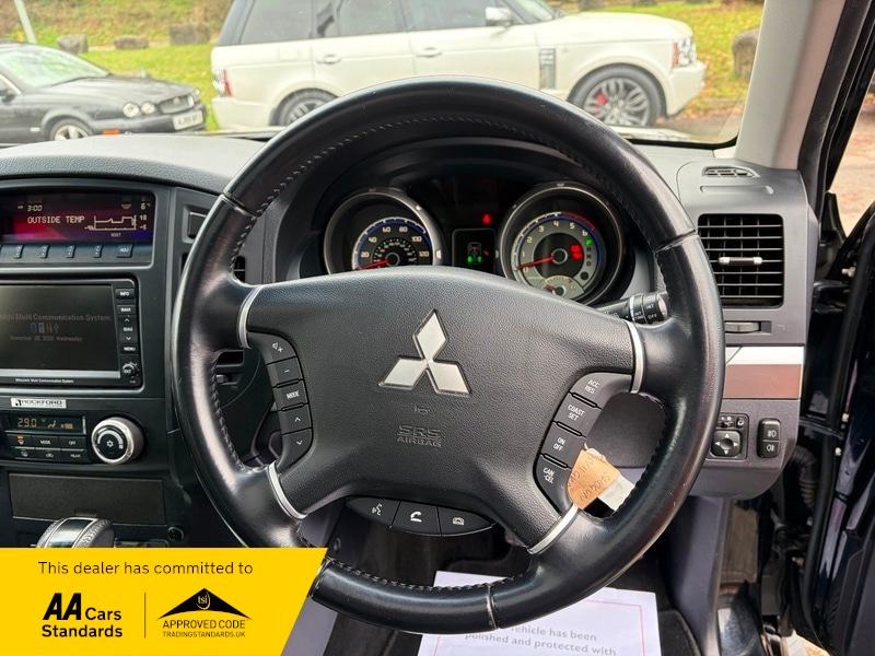 Used Mitsubishi Shogun 2011 for sale - 76725262: Photo 11