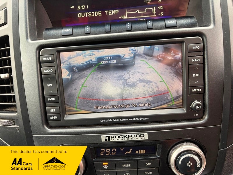 Used Mitsubishi Shogun 2011 for sale - 76725262: Photo 15